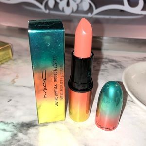 Mac tumble dry lipstick